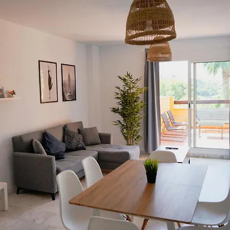 Two Bedroom Penthouse Marbella, With Sea Views Near Golf And Beaches Apartment